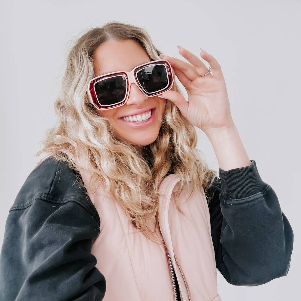 Nicolette Retro Oversized Square Sunglasses:White/Black/Pink Lens