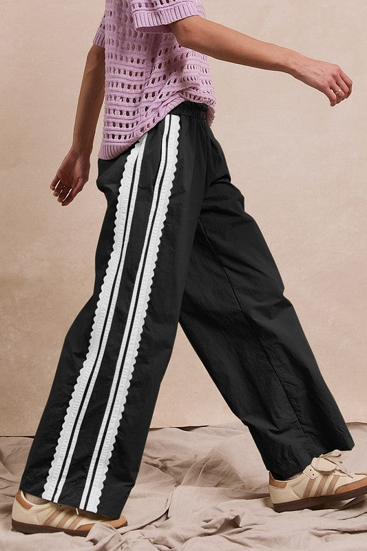 Side Contrast and Lace Detailed Track Pants - Black/Off White