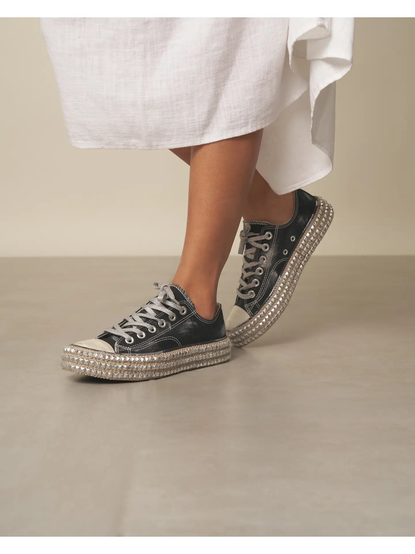 Billie Flat Sneaker - Black