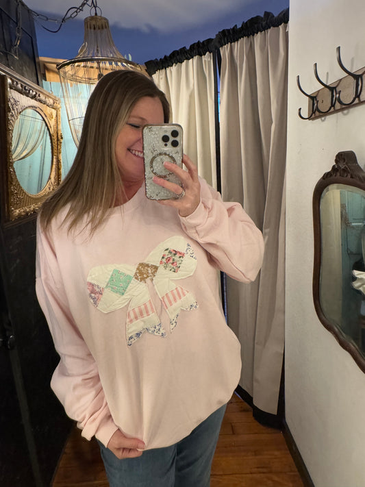 Vintage Quilt Bow Sweatshirt - Soft Pink
