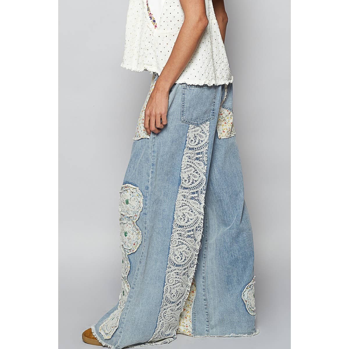 Drawstring Floral Patch Denim Pants