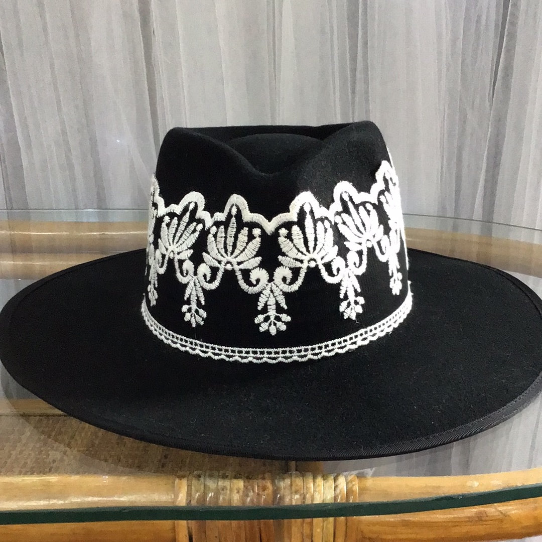 Olive & Pique Black Pinched Crown Fedora with Jacquard Band