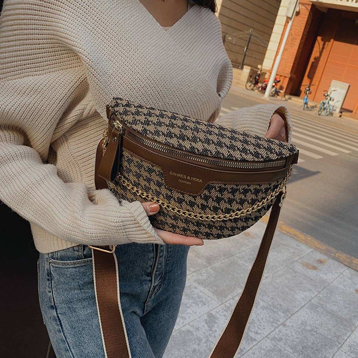 Check Print Chain Strap Fanny Belt Bag