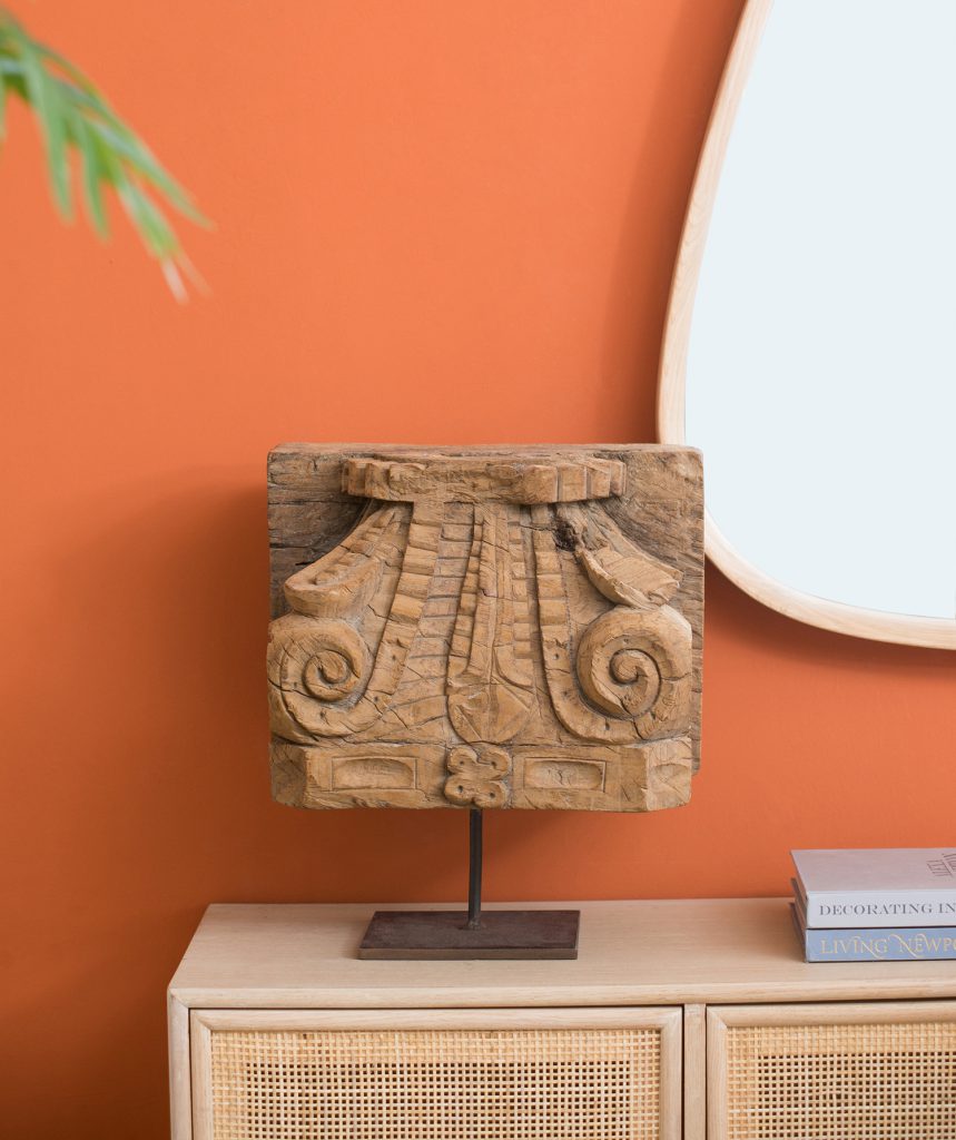 Decorative Pillar Base On Metal Stand