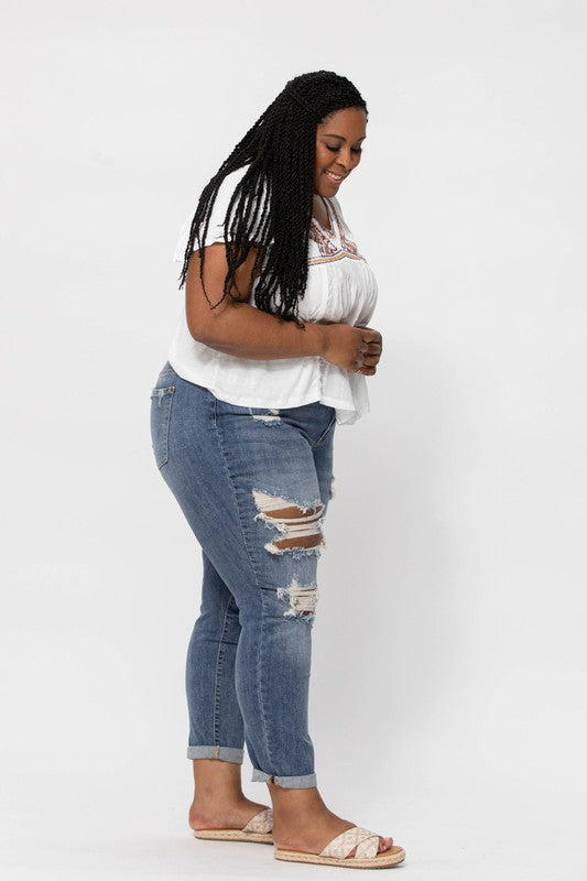 Curvy Girl Judy Blue Mid Rise Destroyed Boyfriend Jeans