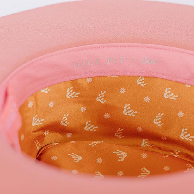 GIGI PIP's Dae Triangle Crown Hat - Pink