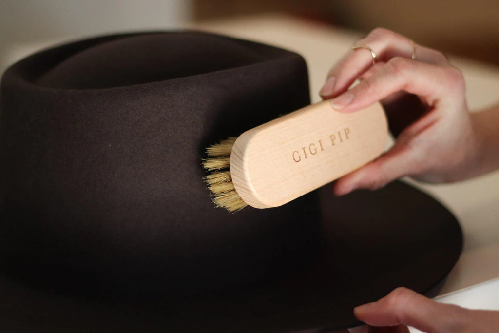 GIGI PIP''s Hat Brush