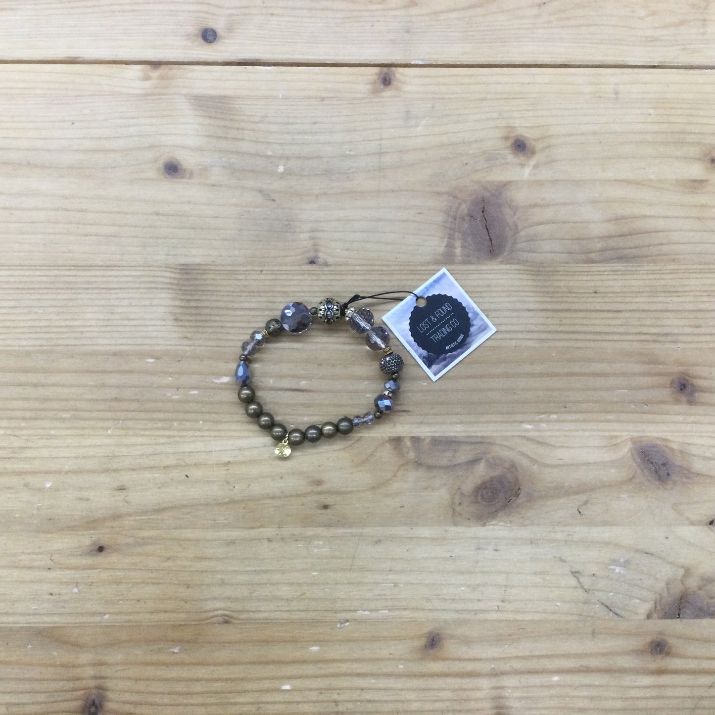 Elastic beaded bracelet