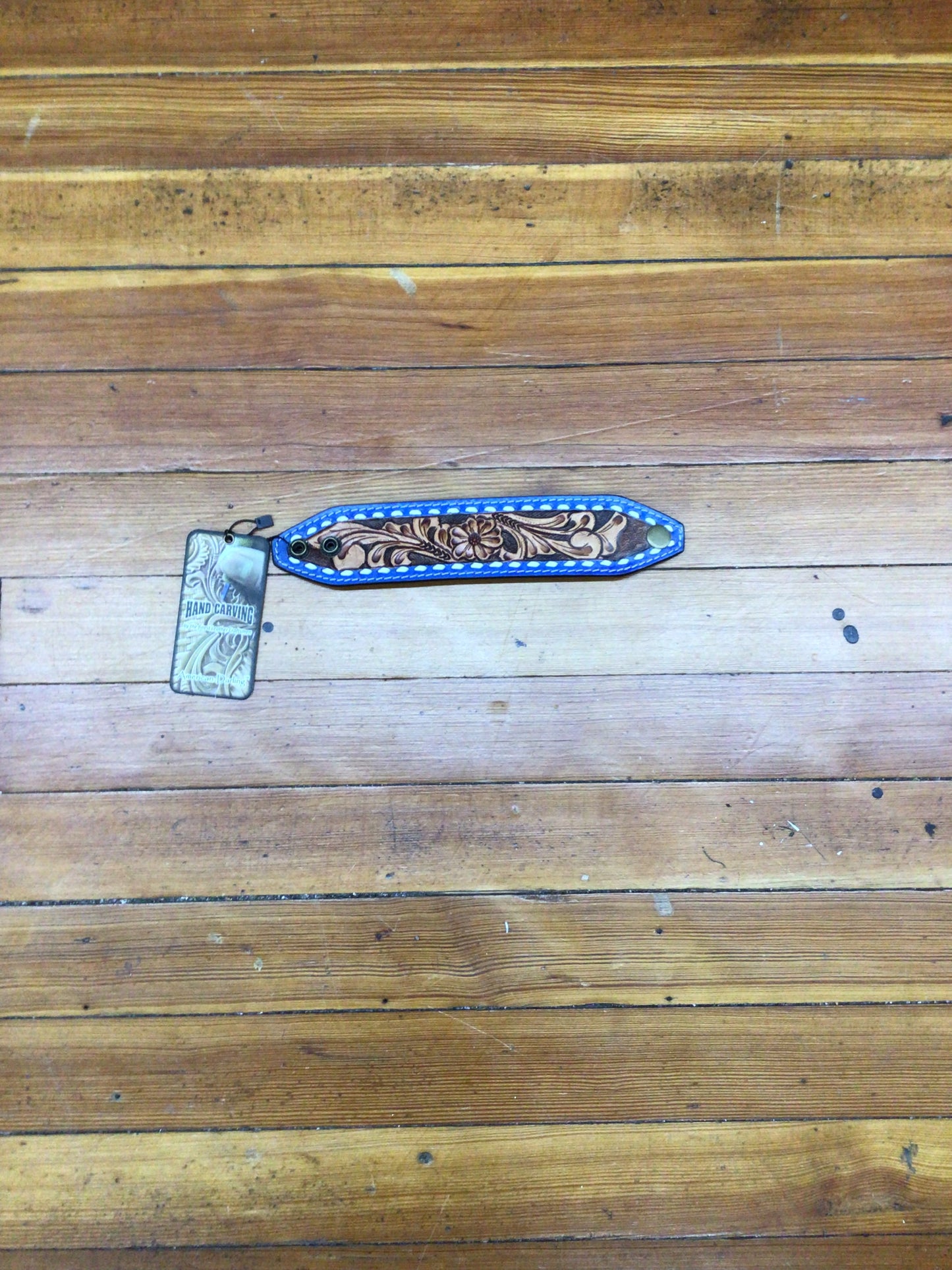 Tooled snap bracelets