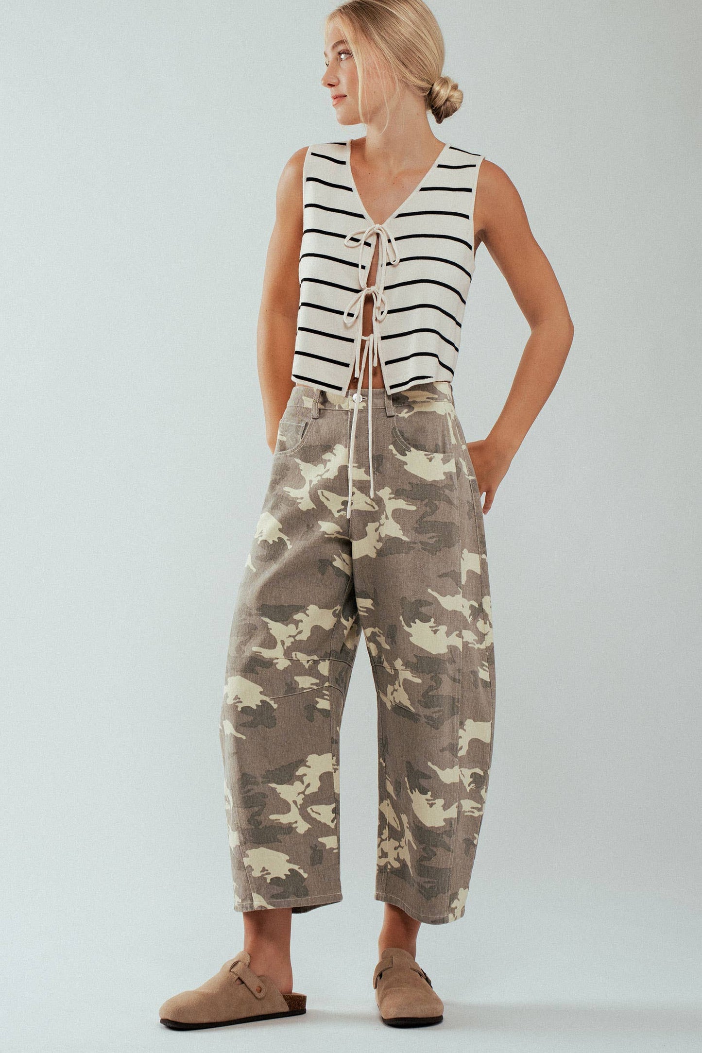 Camo Print Wide Leg Cropped Western Jeans