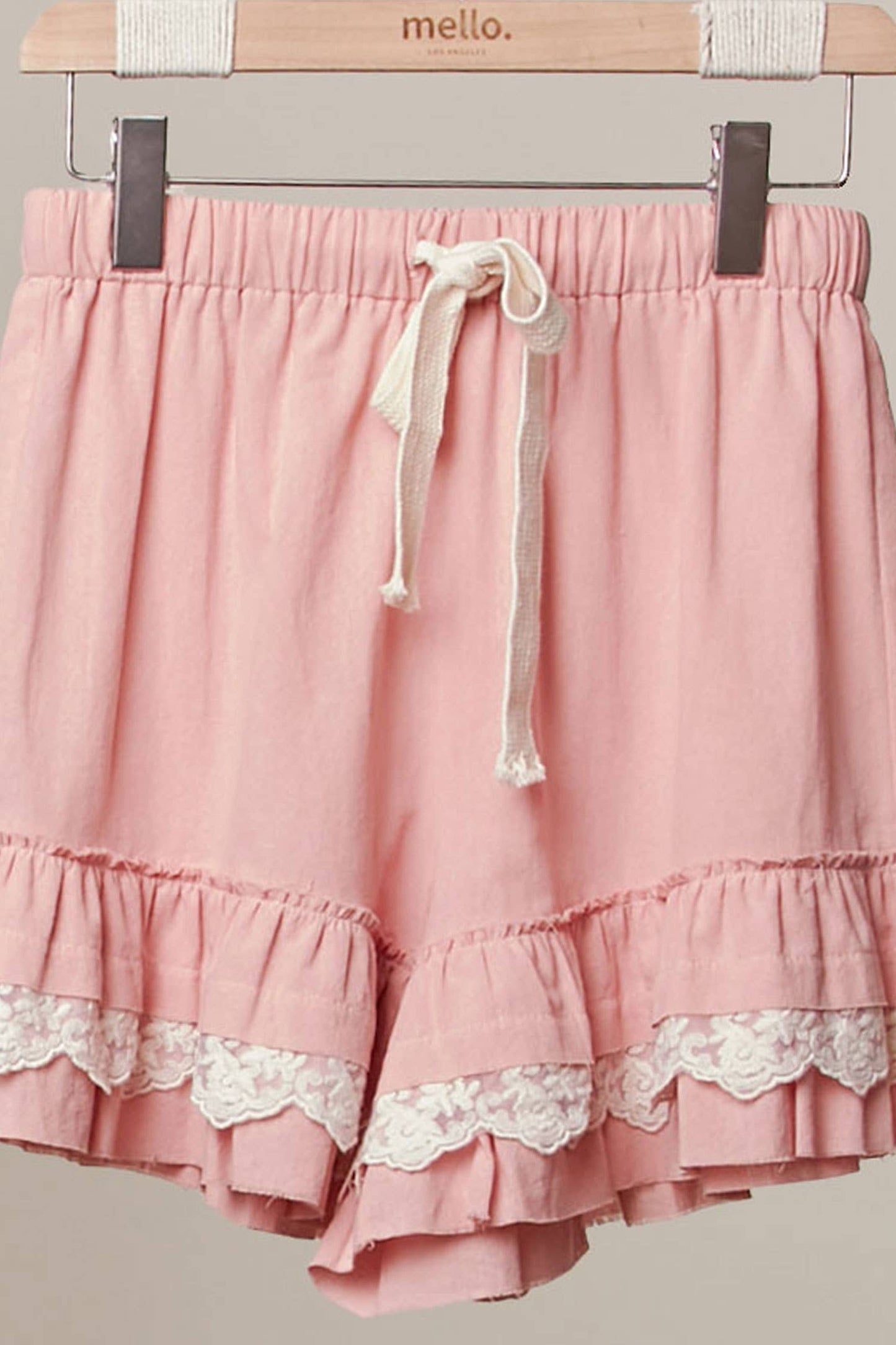 Lace Trimming Ruffle Shorts