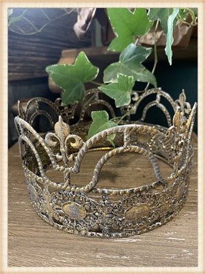 Gold Squat Crown