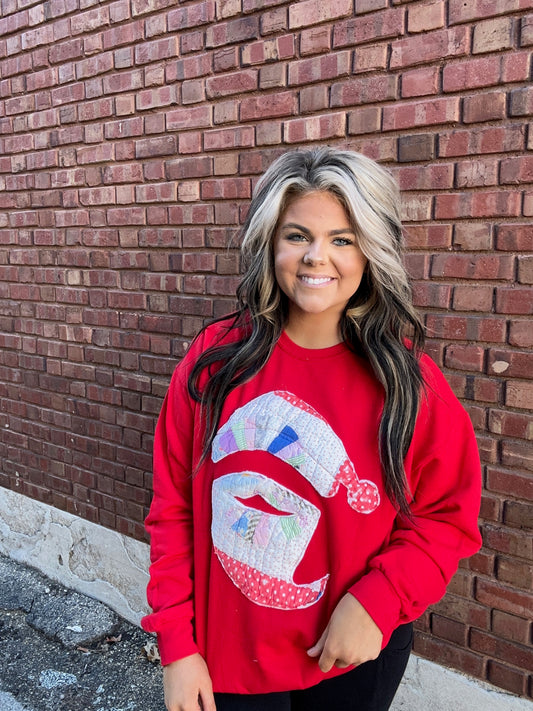 Vintage Quilt Santa Sweatshirt - Red