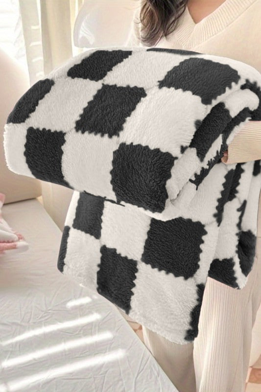 Checkered Soft Plush Large Blanket