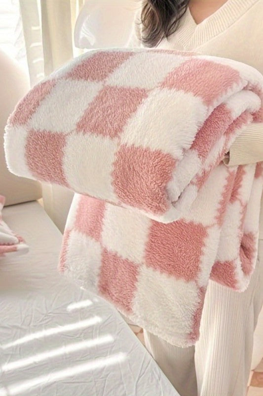Checkered Soft Plush Large Blanket