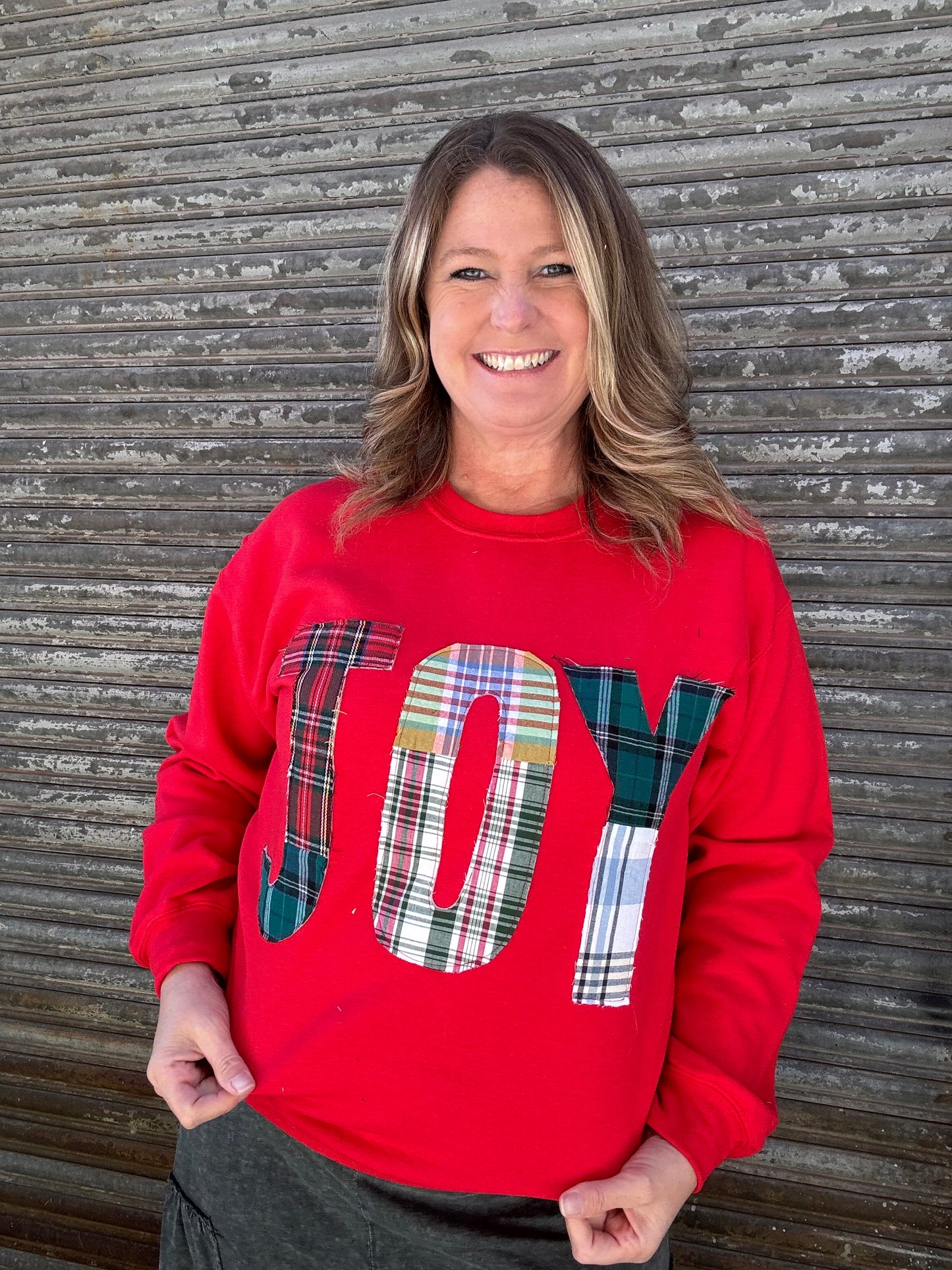 Vintage Quilt Joy Sweatshirt - Red