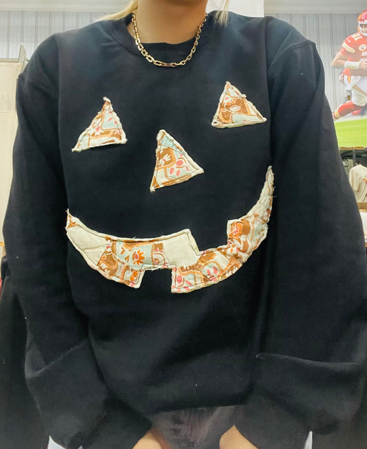 Vintage Stitched Jack-o’-lantern￼Face Crewneck