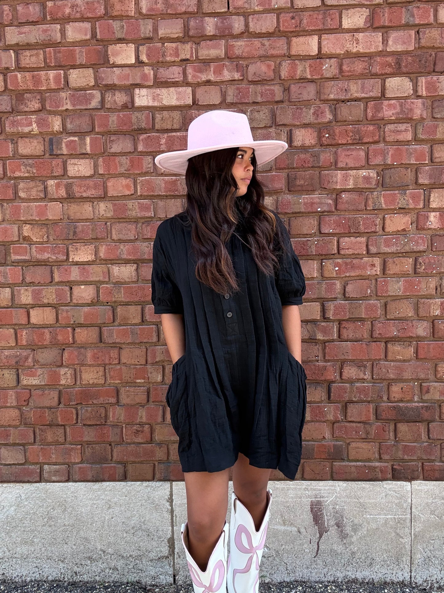 Slub Cotton Solid Tuck Short Sleeve Romper - Black