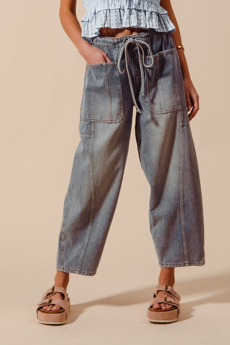 Mid Rise Wide Leg Denim Jeans w/Drawstring