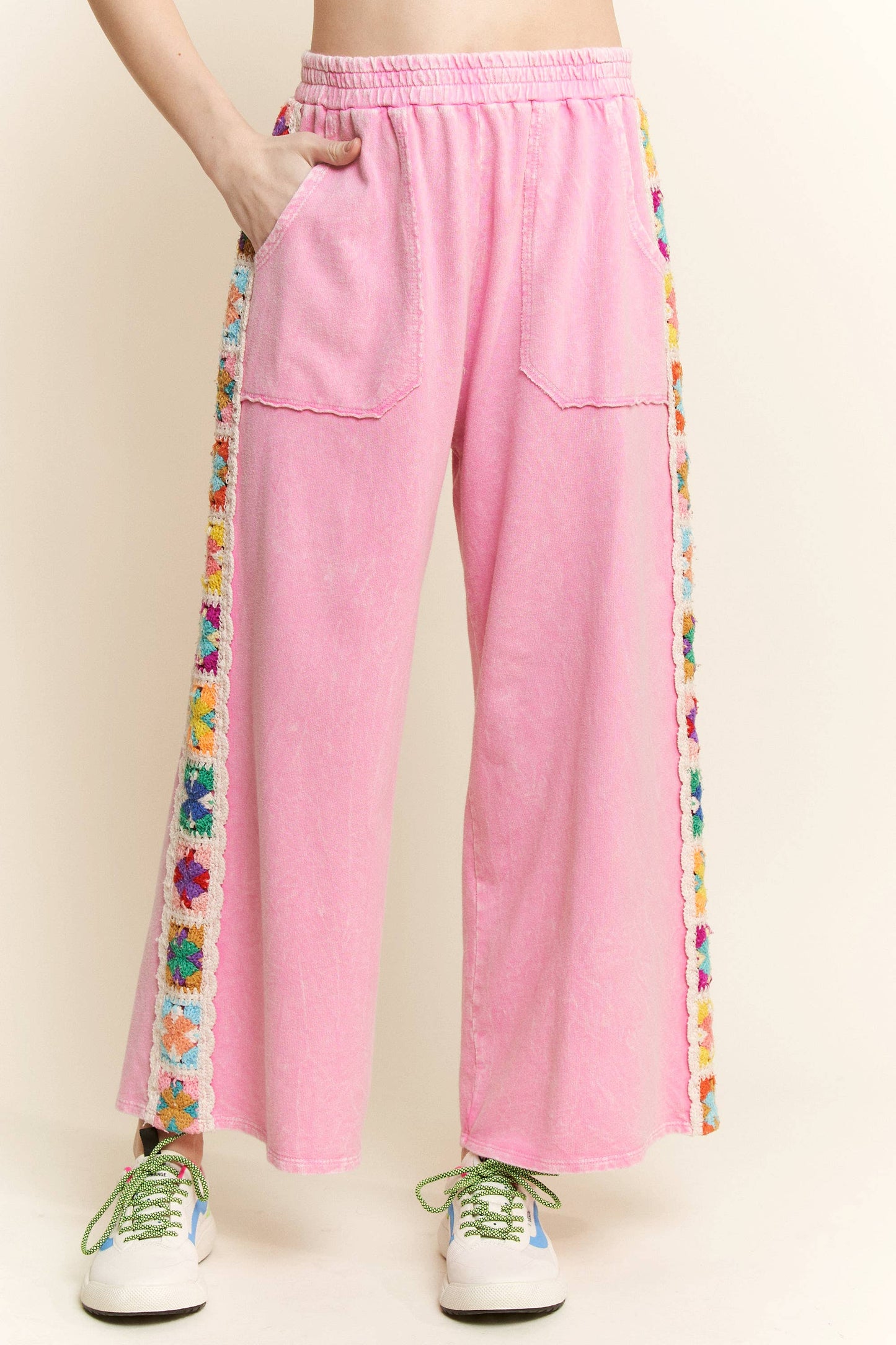 Mineral Washed Real Crochet Patch Side Trim Pant