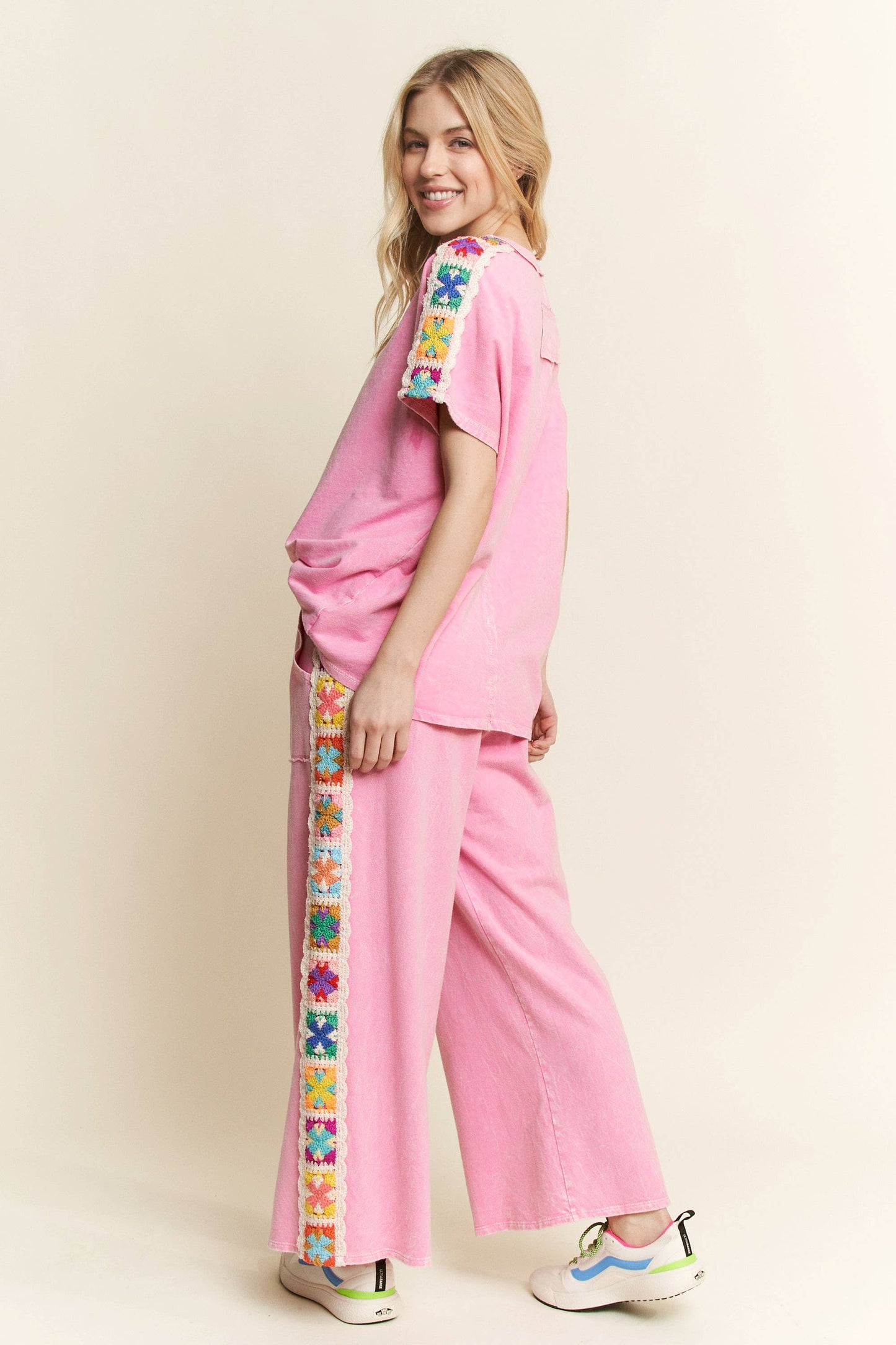 Mineral Washed Real Crochet Patch Side Trim Pant