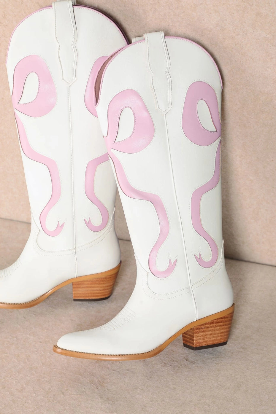 Ruby Bow Swirling Patterned Western Boots