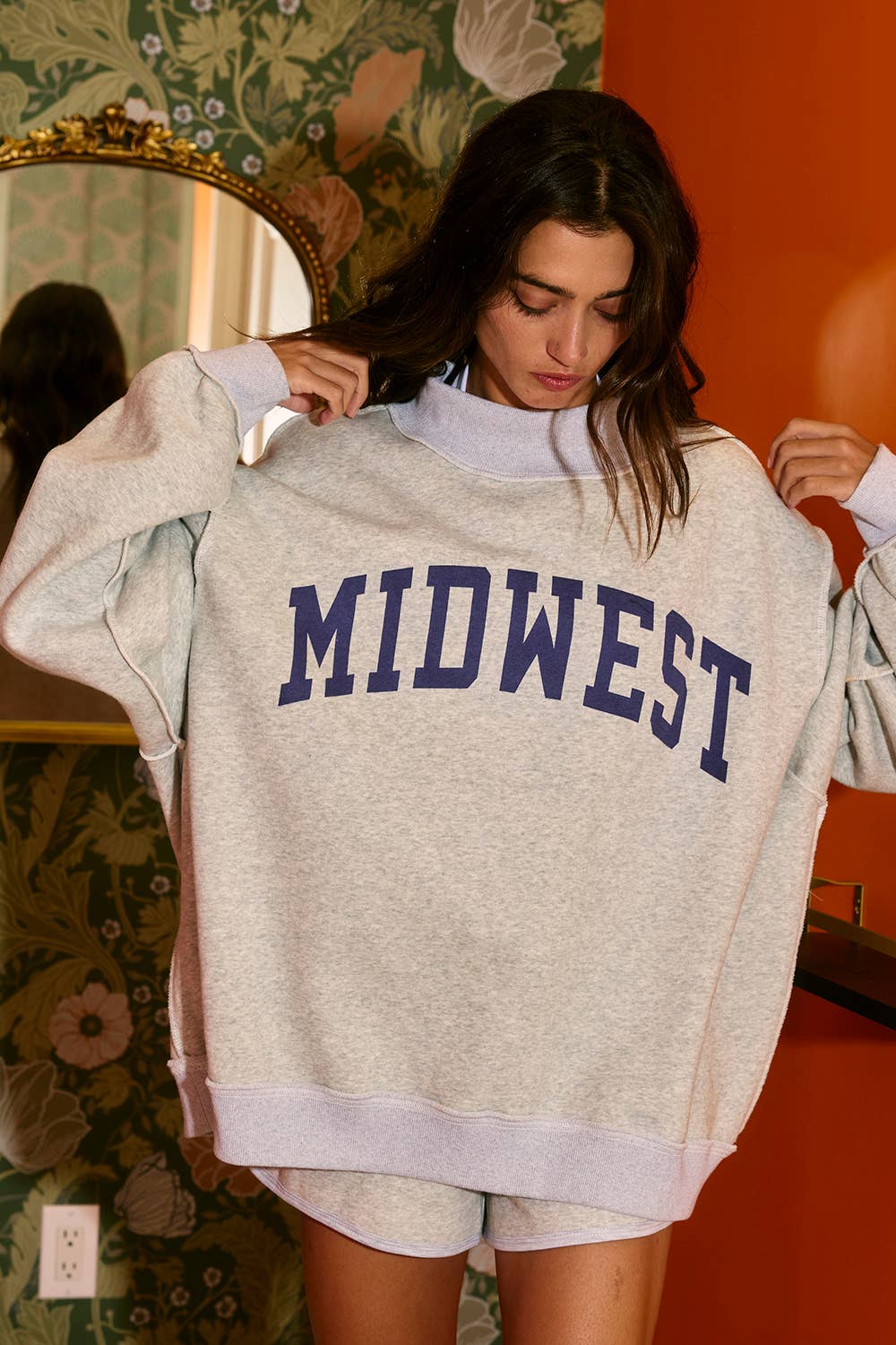 MIDWEST ''MIDWEST BABE' Reversible Sweatshirt