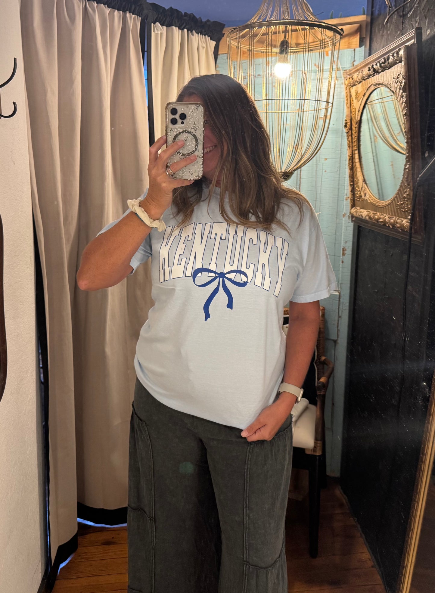 Kentucky with Bow Tee