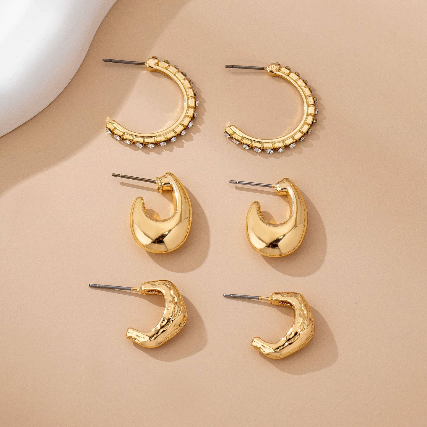 Tapered Rhinestone Huggie Hoop Trio Earring |