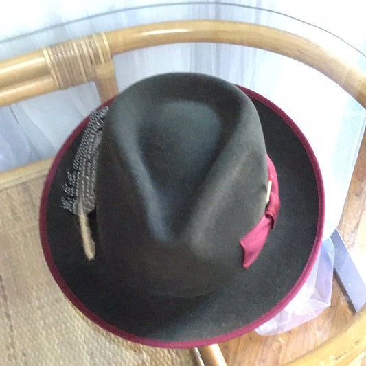 Morreton Vintage Fedora Hat - Brown w/Burgandy