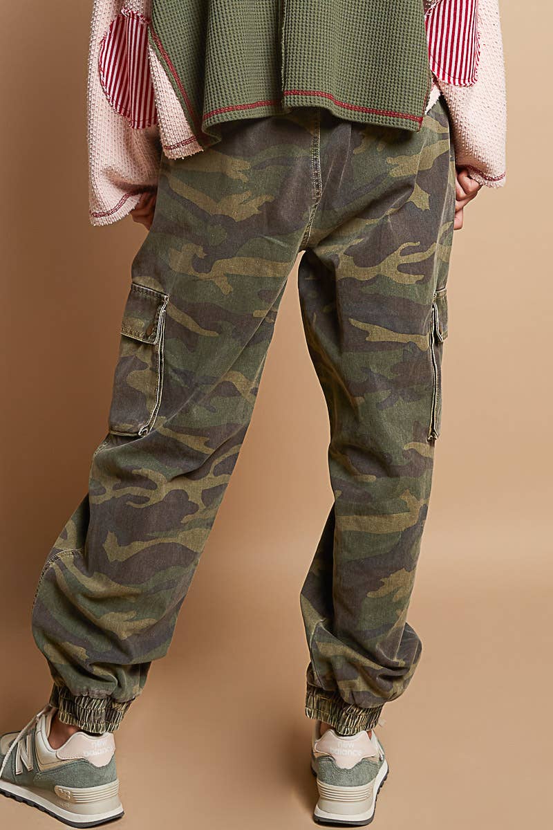 Pocket Detailed Camo Jogger Pant