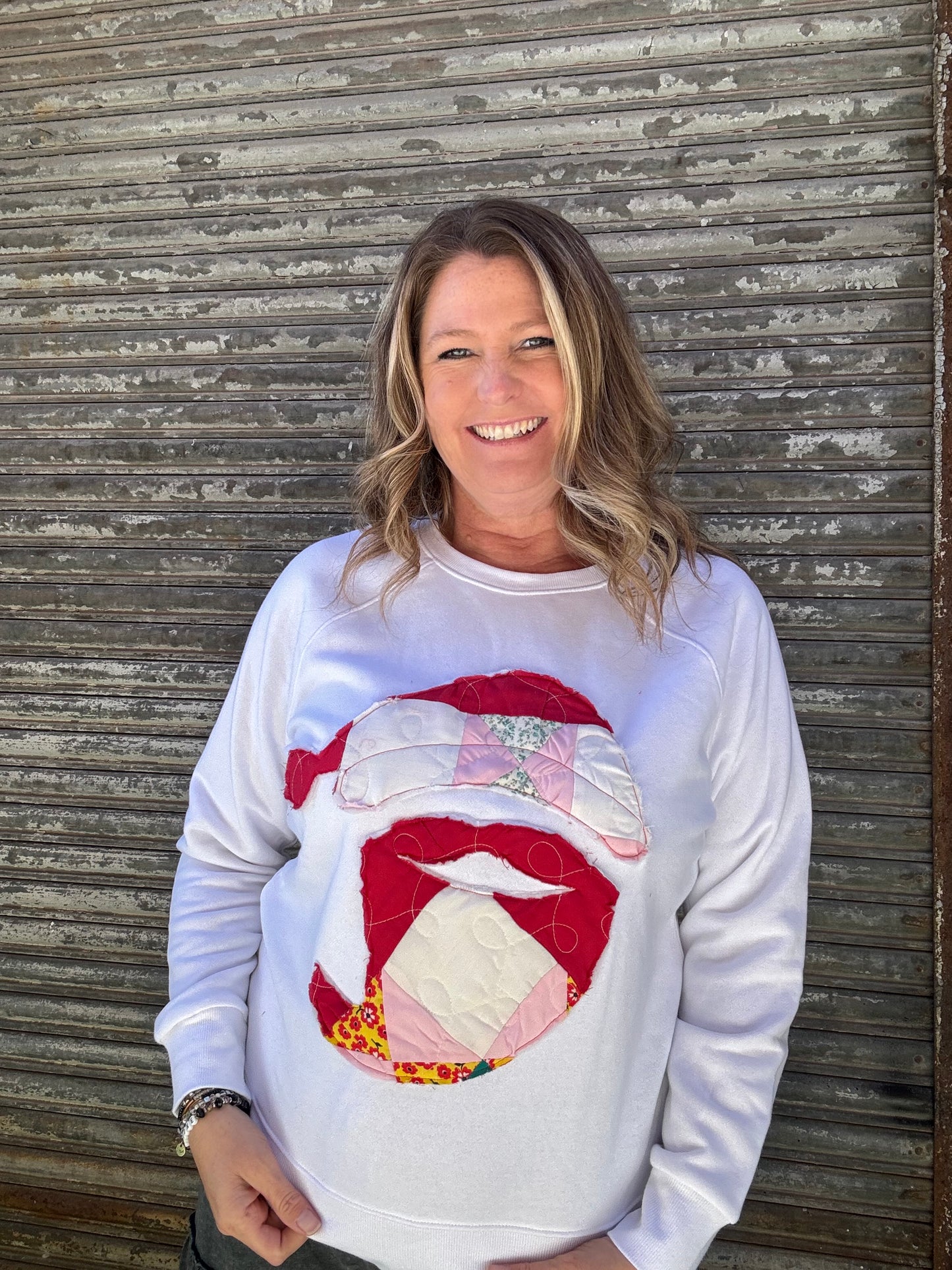 Vintage Quilt Santa Sweatshirt - White