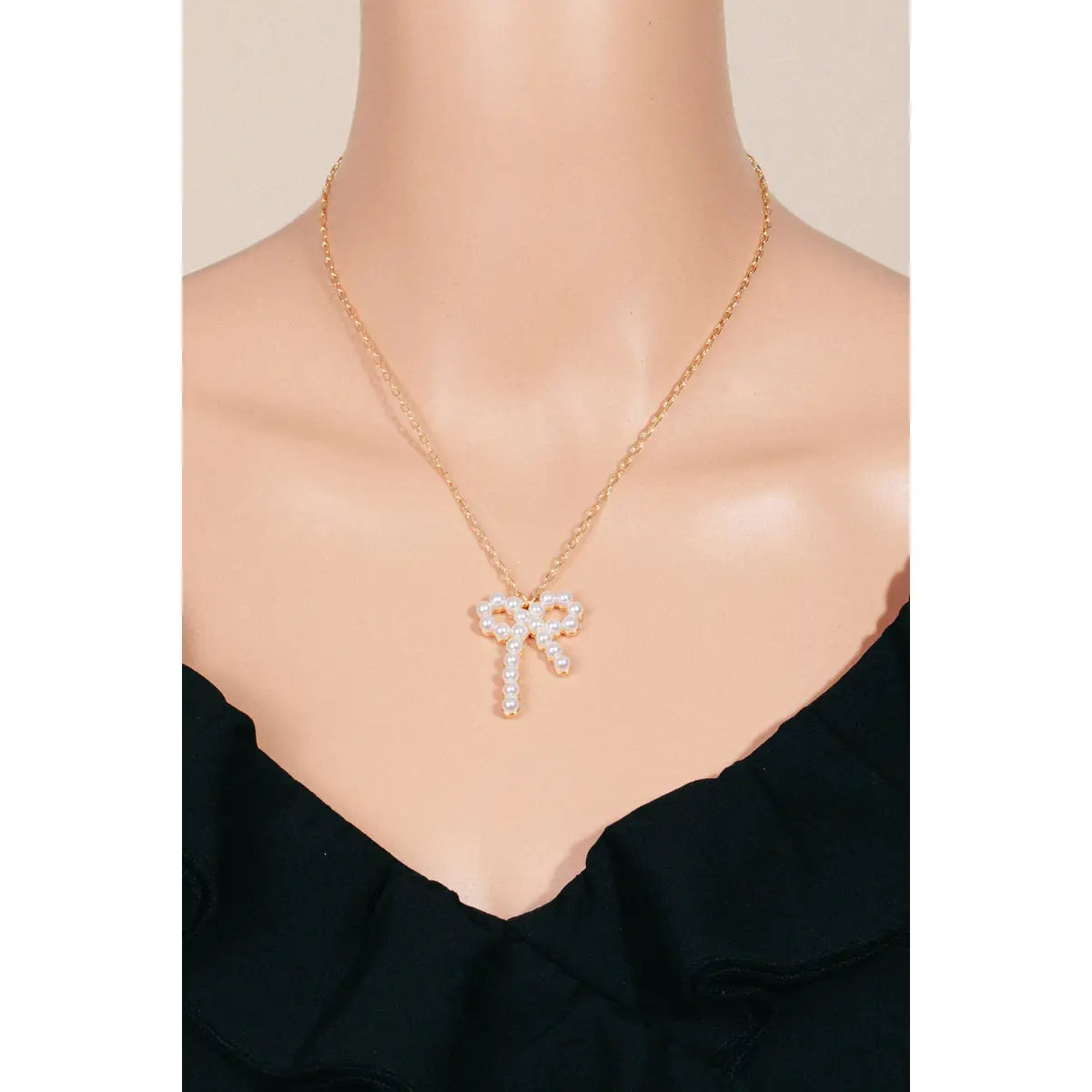 Solid Pearl Ribbon Bow Pendant Chain Necklace