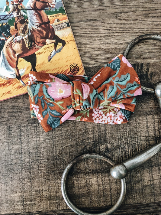 Western Floral Bamboo Bow
