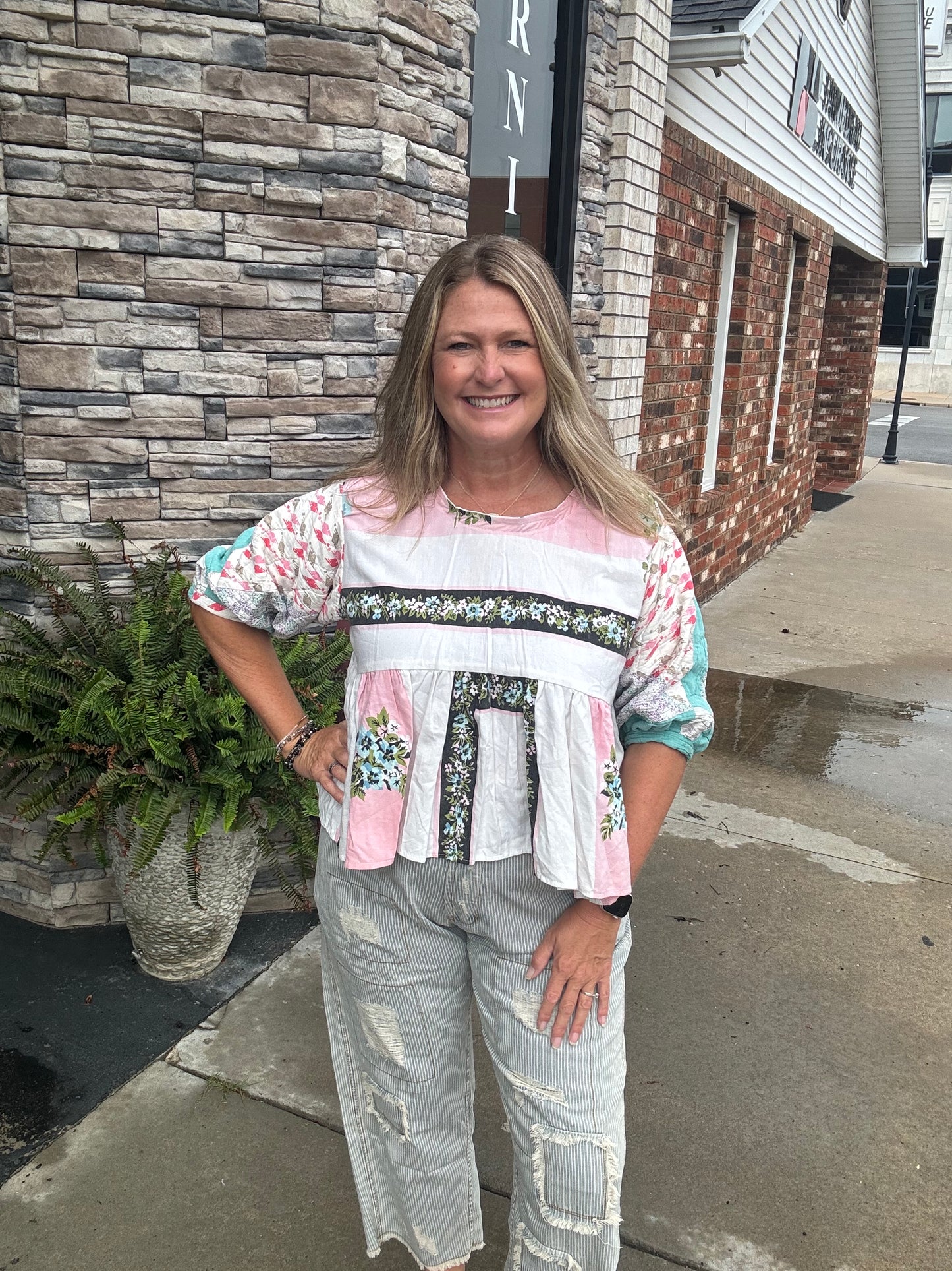 Patterned Tablecloth Top with Quilt Sleeve