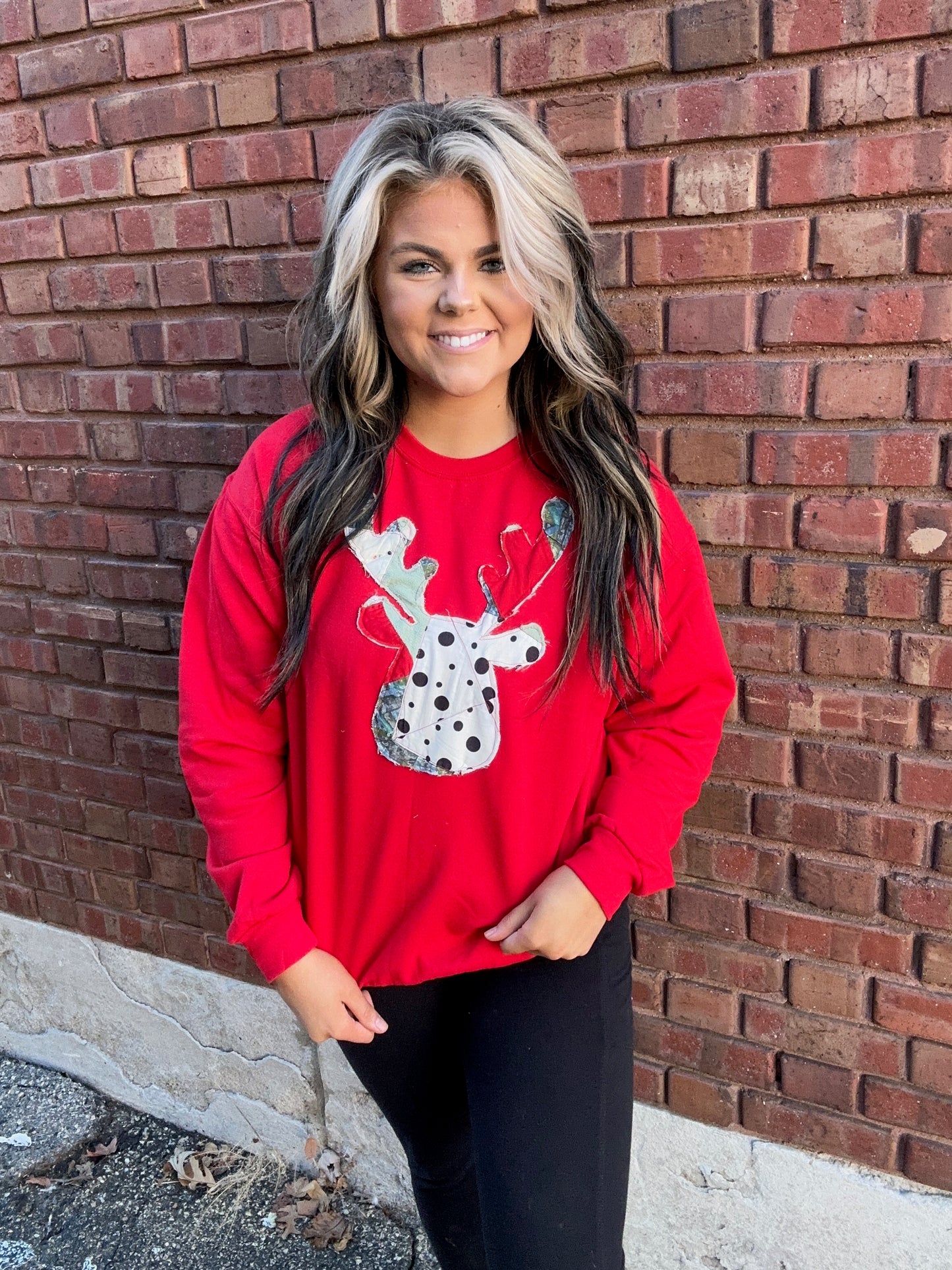 Vintage Quilt Reindeer Sweatshirt - Red