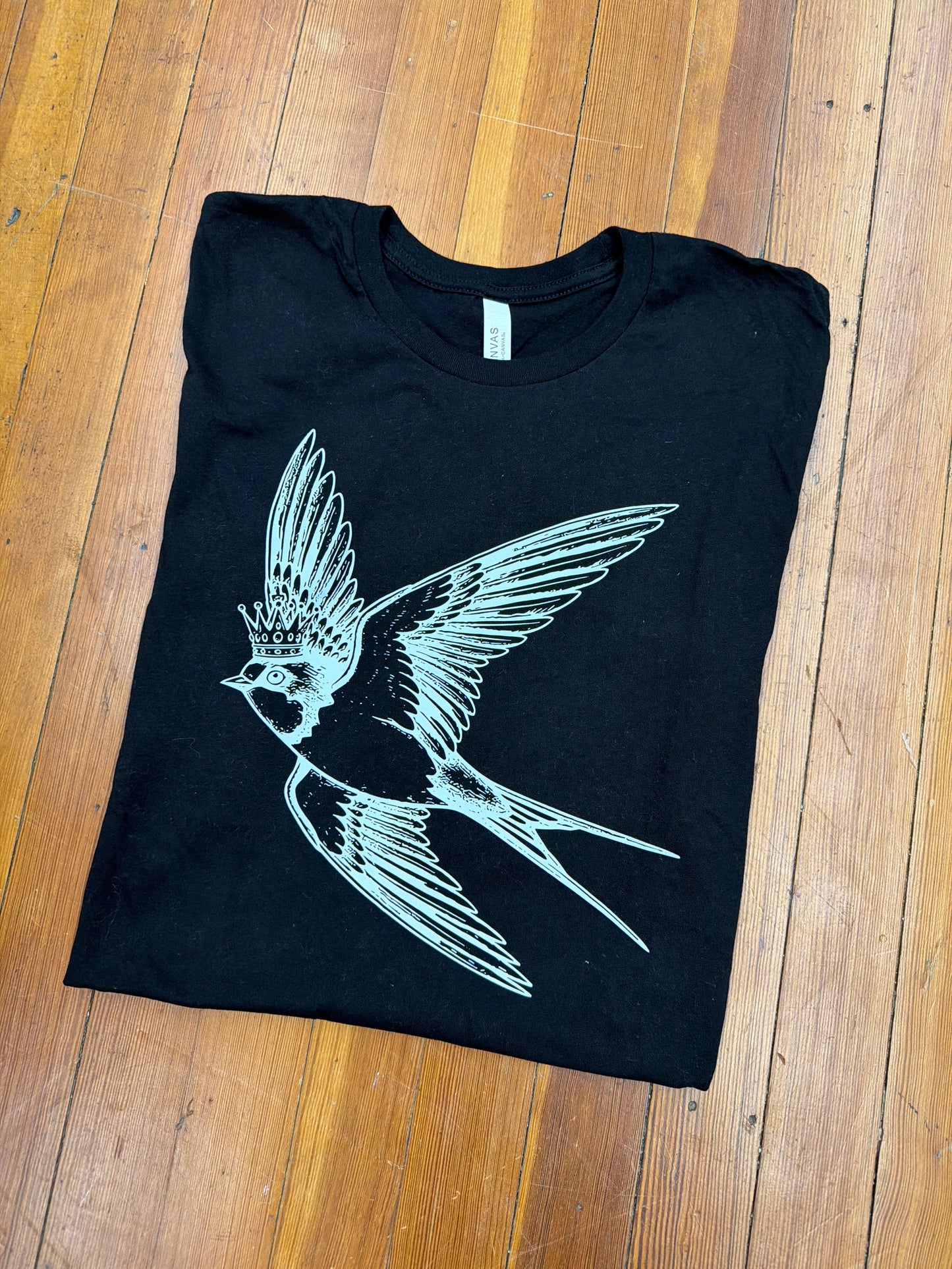 Queen Bird Graphic Tee