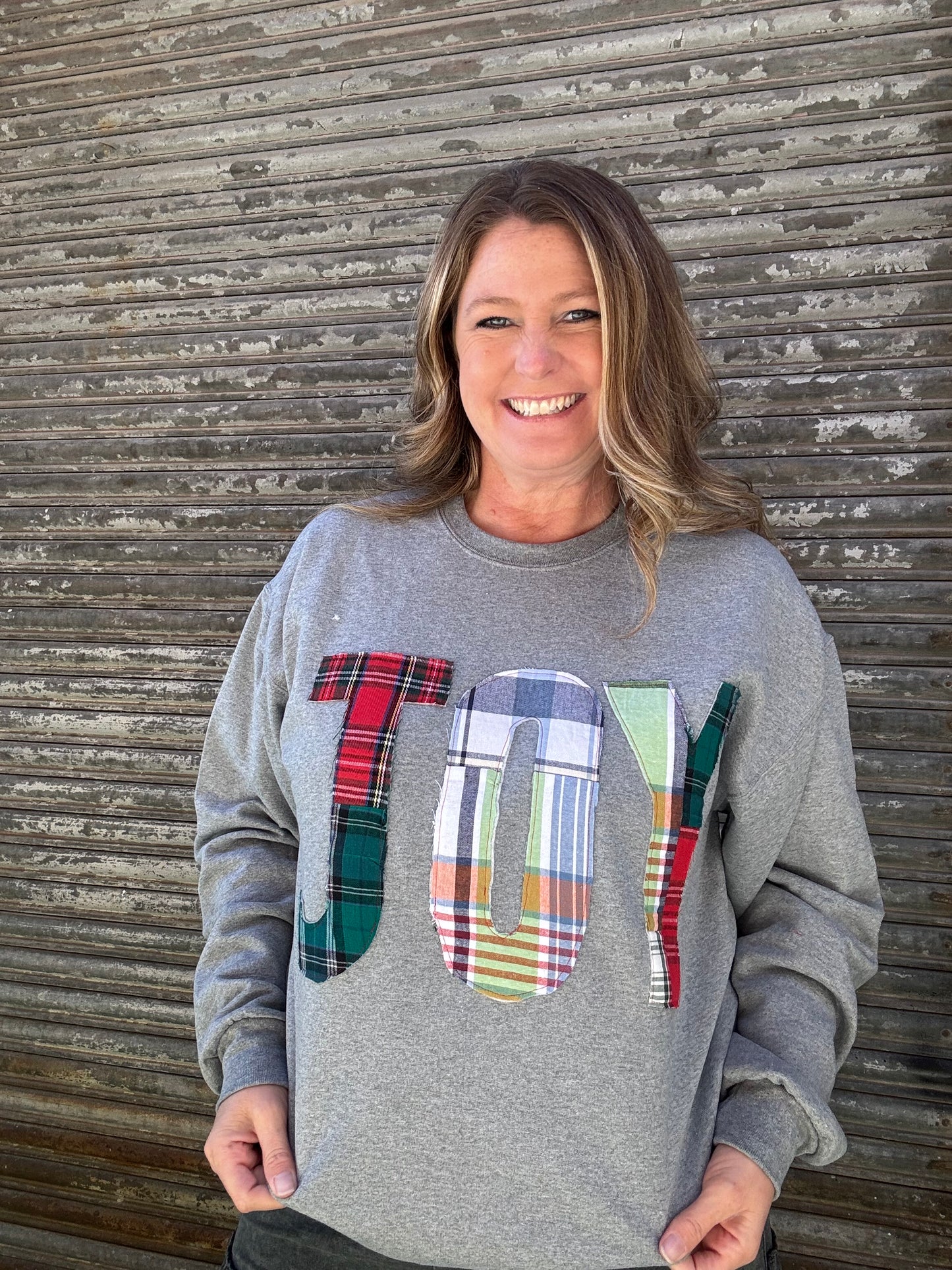 Vintage Quilt Joy Sweatshirt - Grey