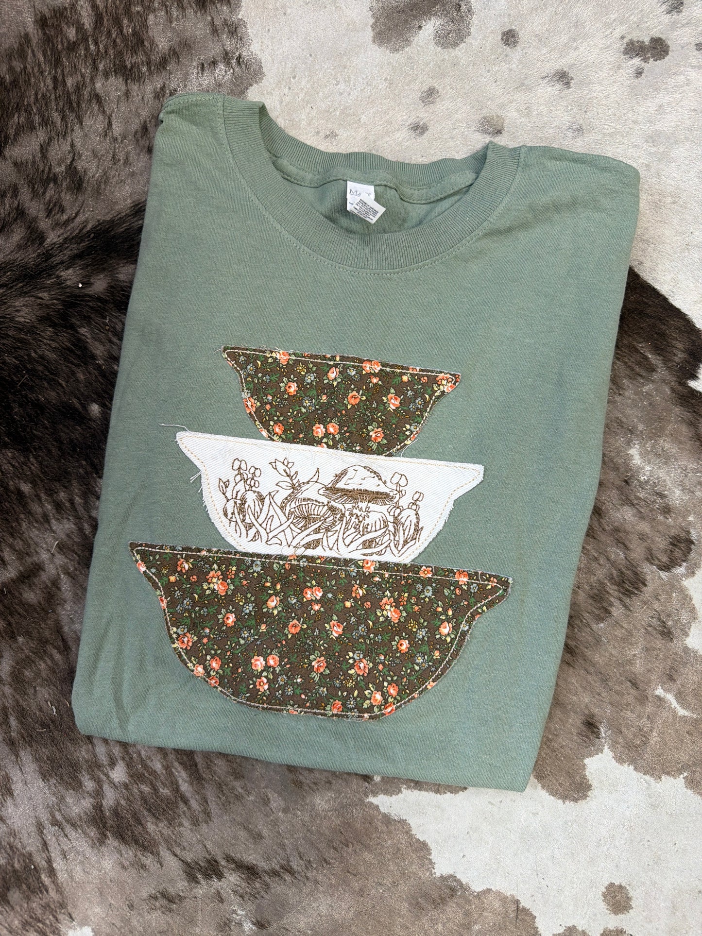 Vintage Bowl Forest Fancy Tee - Floral