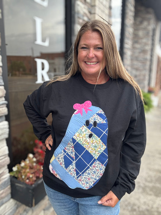 Vintage Quilt Ghost with Bow Sweatshirt