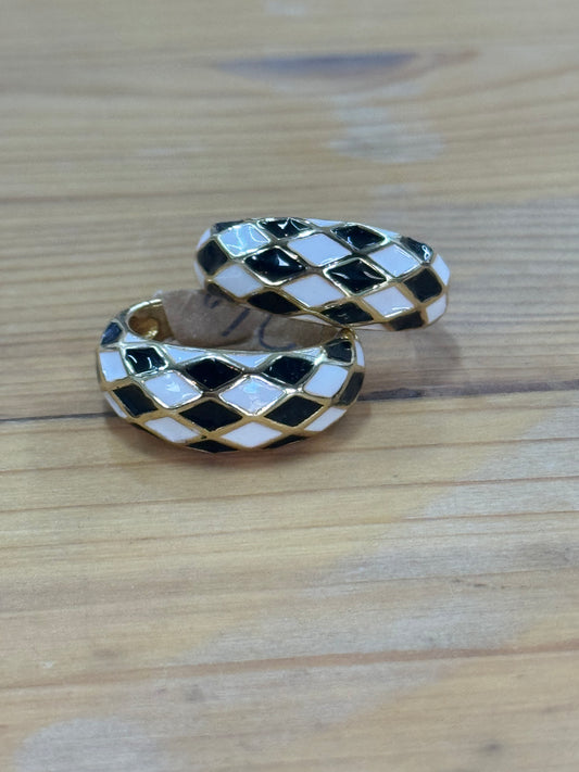 Black & White Checkered Ring