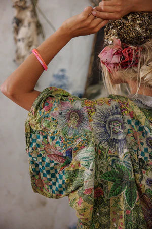 Magnolia Pearl Kontessa Kimono - Passionate