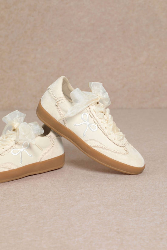 Julie Ribbon Embroidery Lace Edge Sneakers