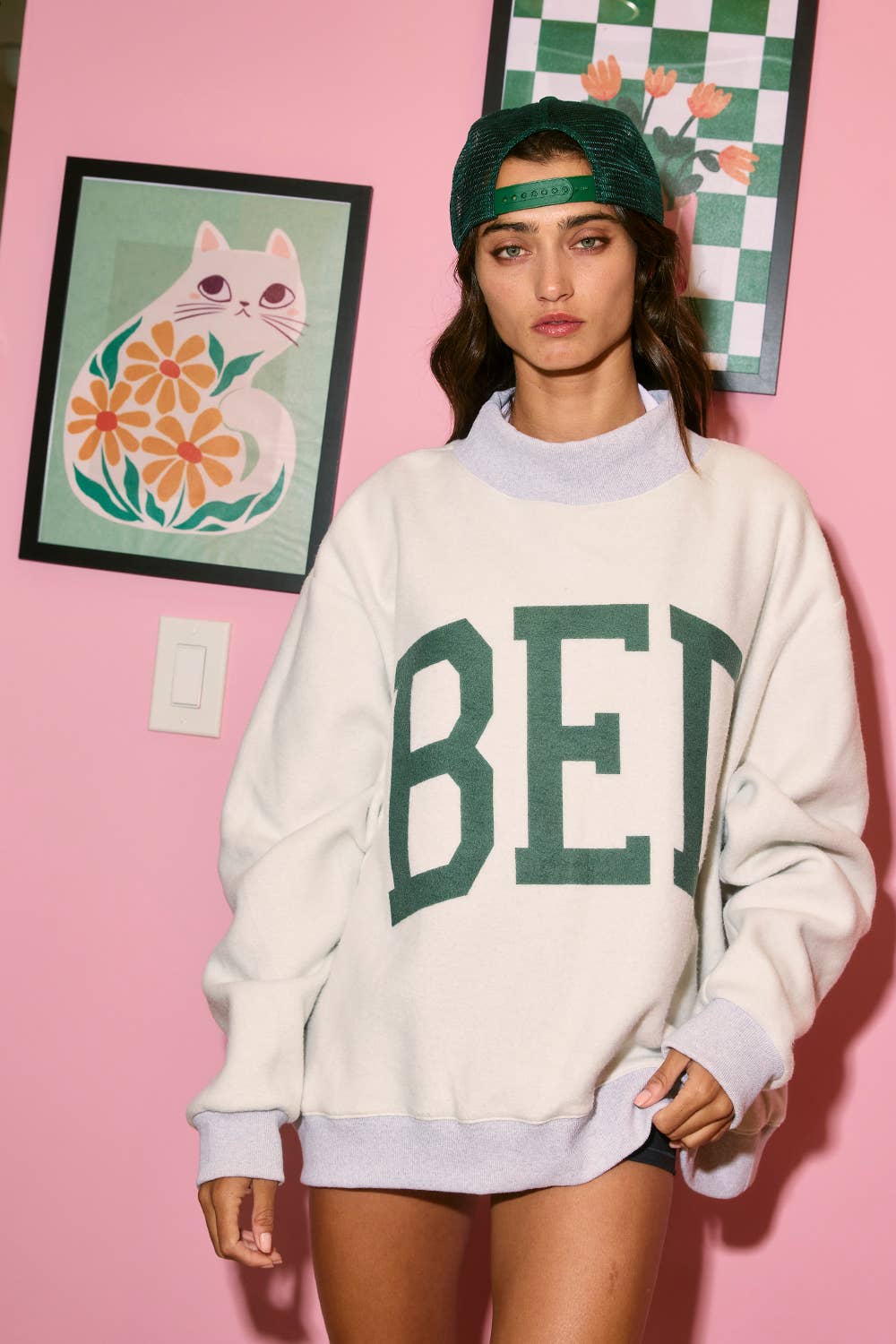 'GYM & BED' Print Reversible Mockneck Sweatshirt