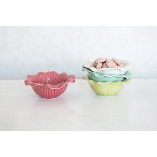 Debossed Stoneware Flower Bowl