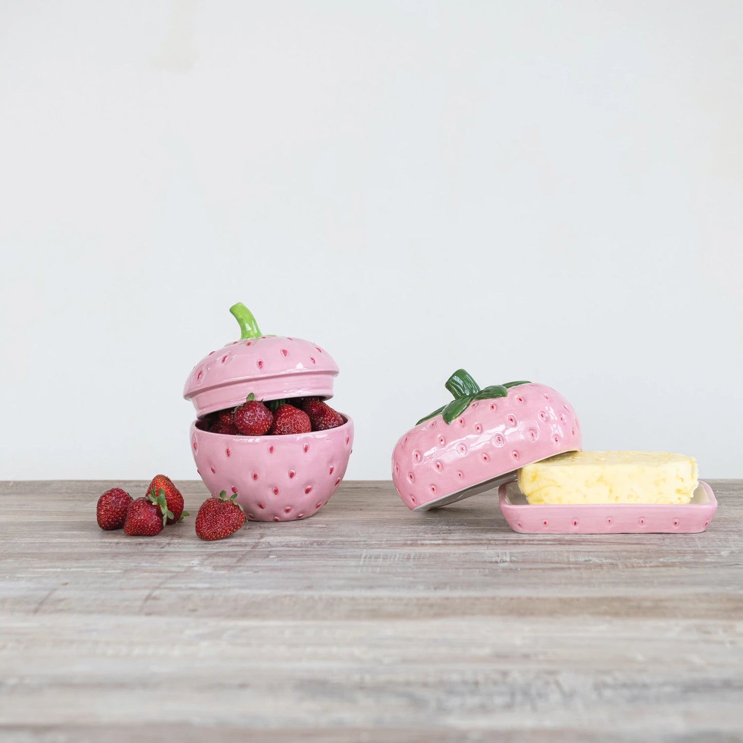 Ceramic Strawberry Shaped Dish