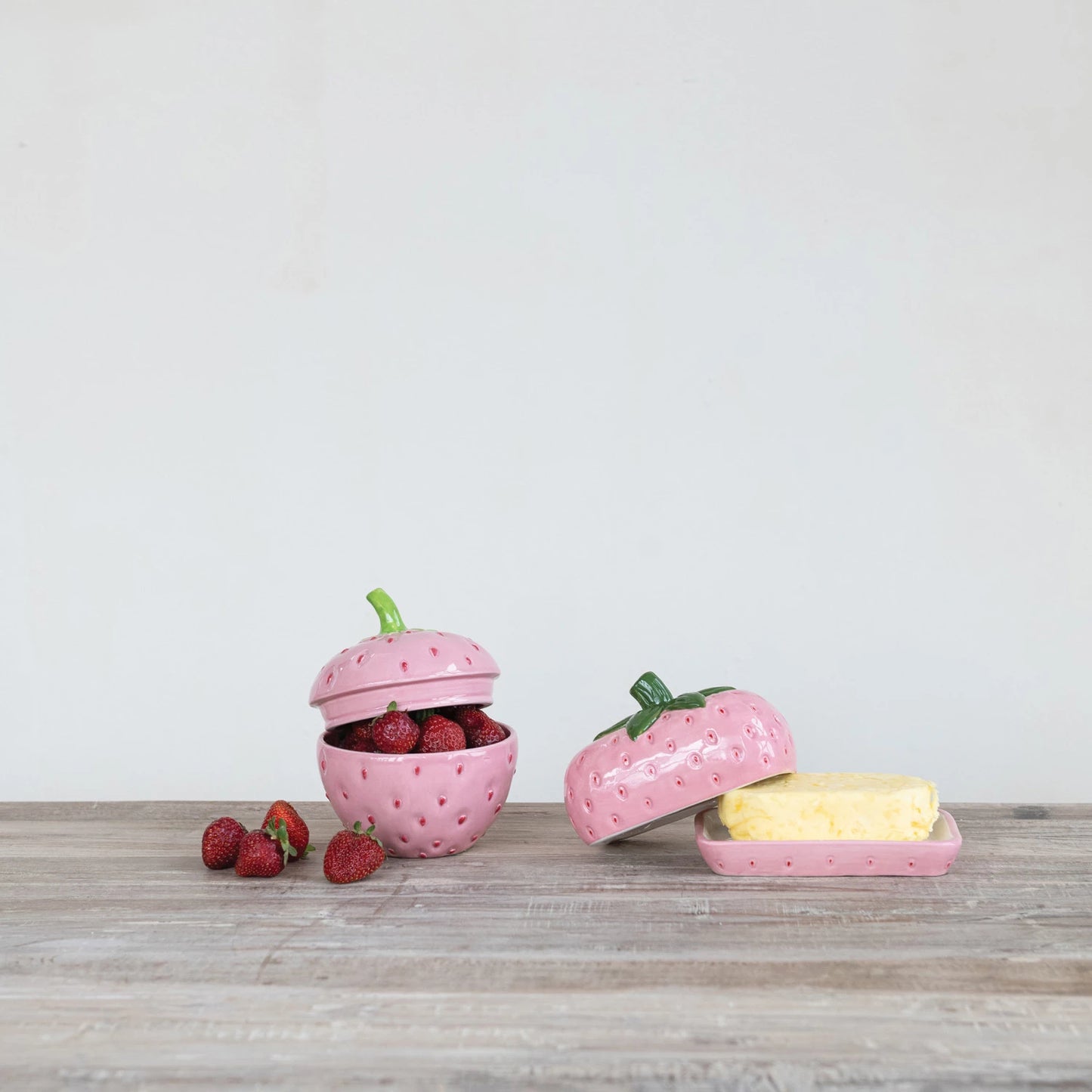 Ceramic Strawberry Shaped Dish