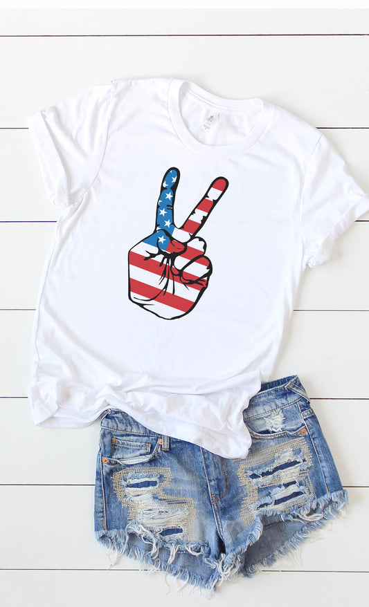 Curvy Girl American Peace Sign Graphic Tee