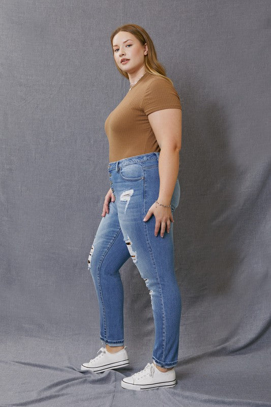 Curvy girl skinny on sale jeans