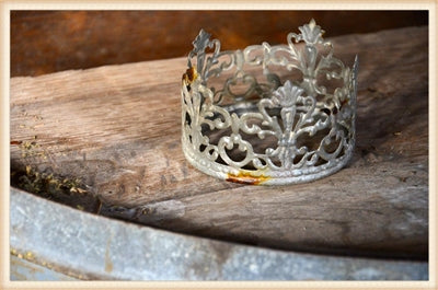 Pierced Tin Crown Zinc